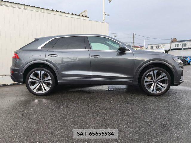 Audi Q8 2023-06 1090979-27