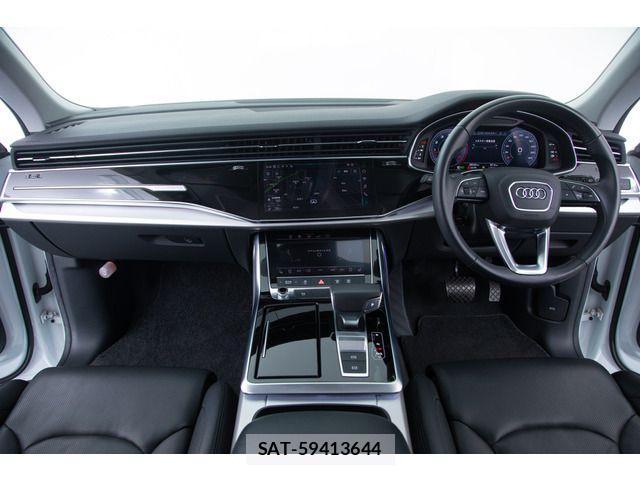 Audi Q8 2020-08 3660185-2