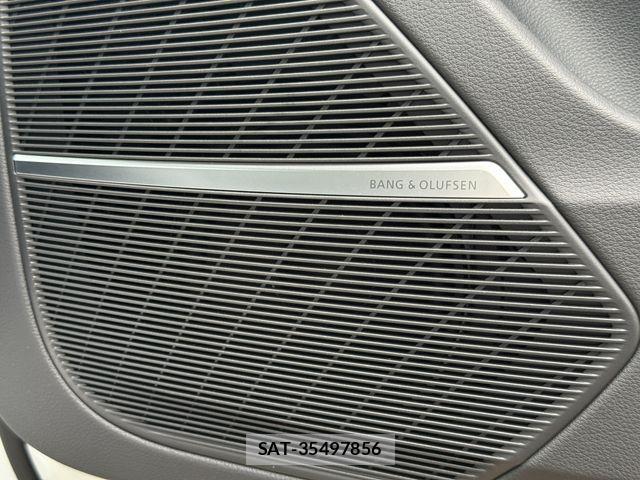 Audi Q8 2023-05 7325771-18