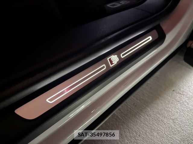 Audi Q8 2023-05 7325771-19