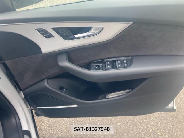 Audi Q8 2019-09 7499614-12