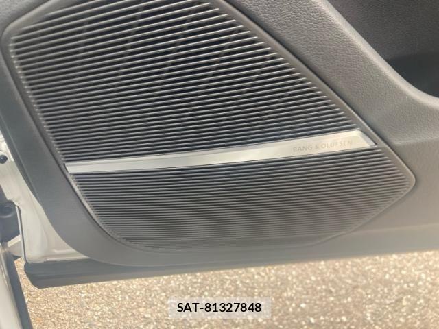 Audi Q8 2019-09 7499614-13