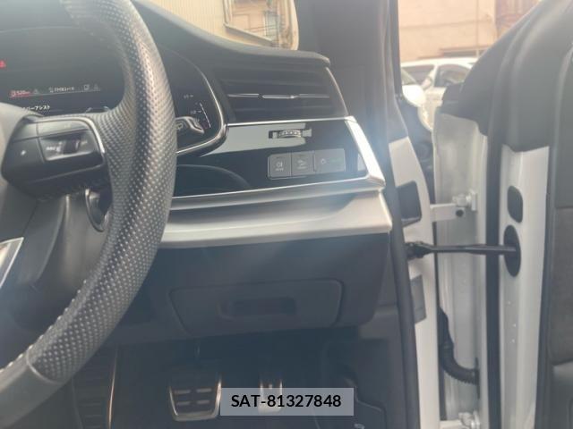 Audi Q8 2019-09 7499614-16