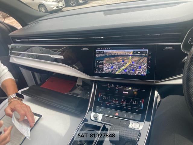 Audi Q8 2019-09 7499614-21