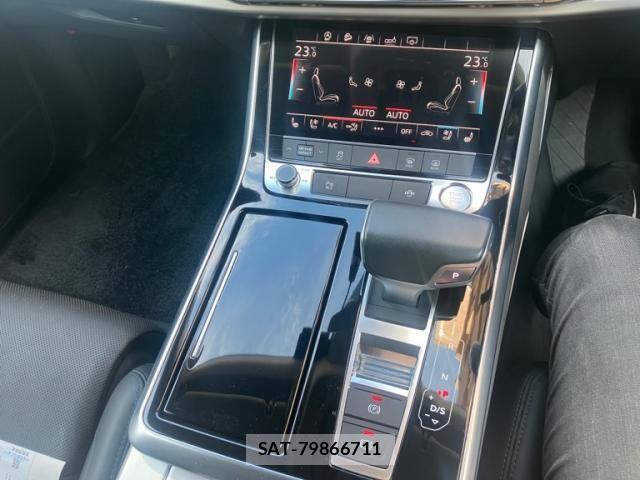 Audi Q8 2019-09 8098078-17