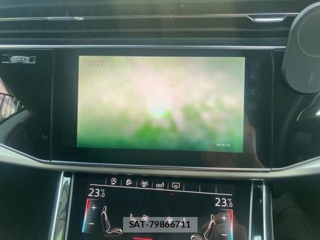 Audi Q8 2019-09 8098078-20