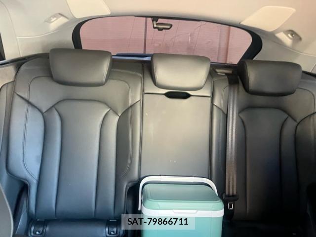 Audi Q8 2019-09 8098078-23