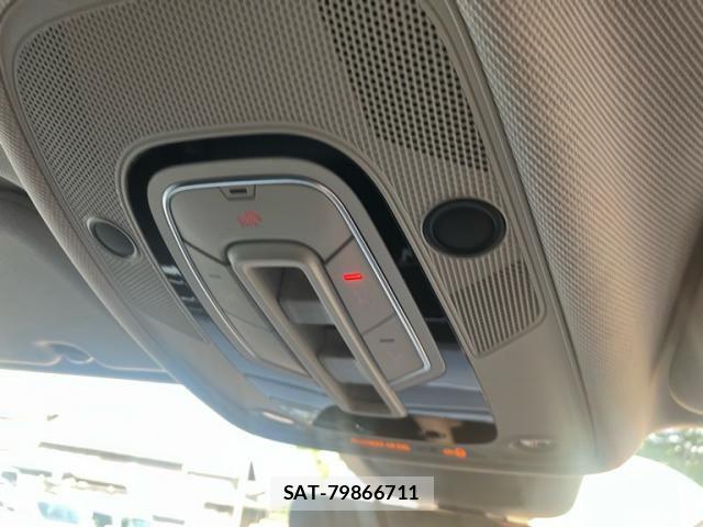 Audi Q8 2019-09 8098078-24