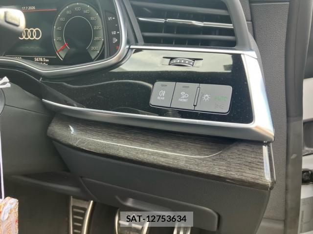 Audi Q8 2023-12 8098077-22