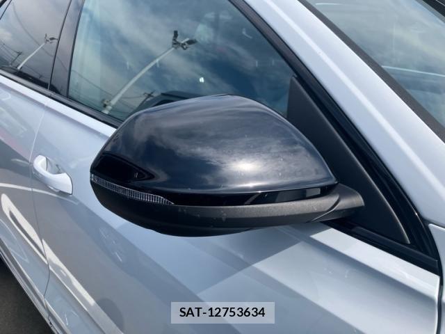 Audi Q8 2023-12 8098077-24