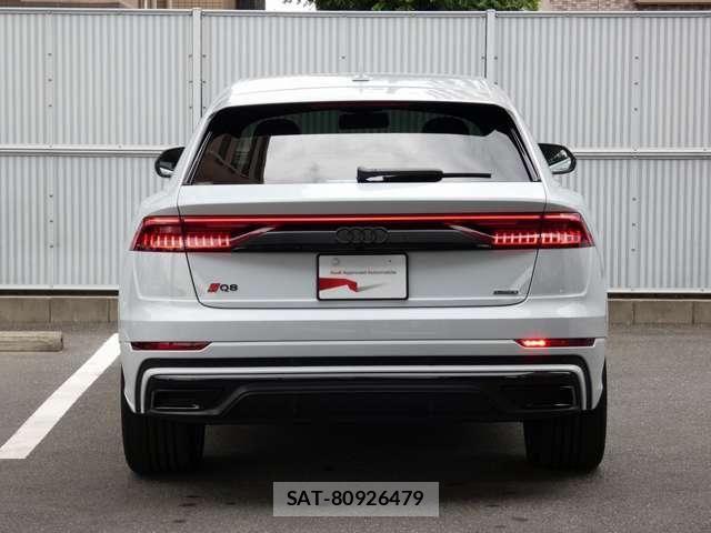 Audi Q8 2024-02 8206418-9