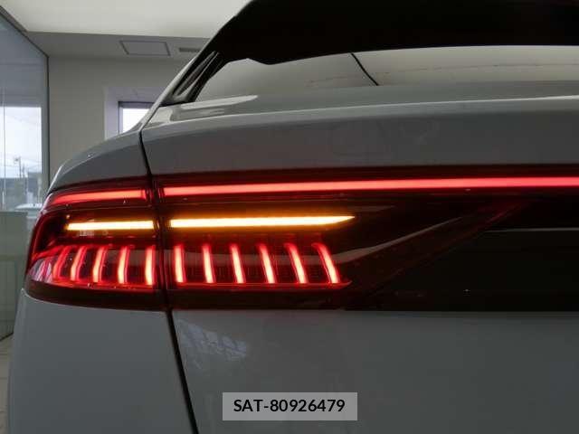 Audi Q8 2024-02 8206418-18