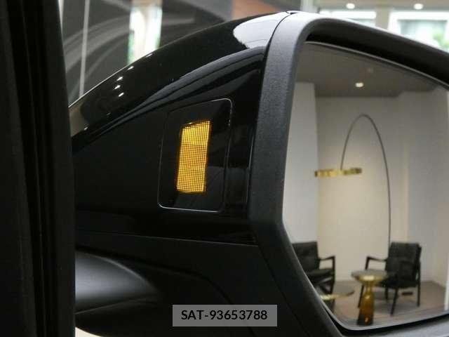 Audi Q8 2025-12 8206417-18