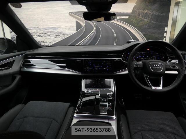 Audi Q8 2025-12 8206417-4