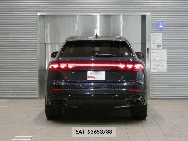 Audi Q8 2025-12 8206417-8