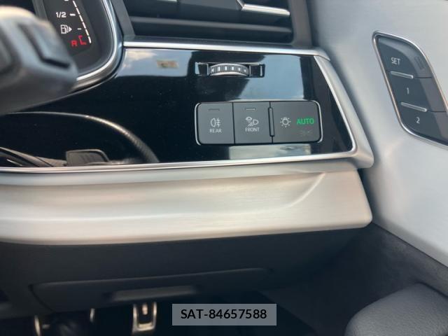 Audi Q8 2021-03 8457068-15