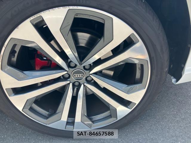 Audi Q8 2021-03 8457068-4