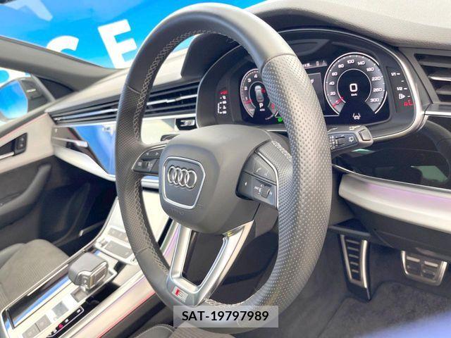 Audi Q8 2022-09 8625876-12