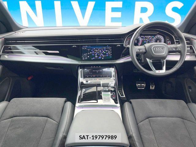 Audi Q8 2022-09 8625876-1