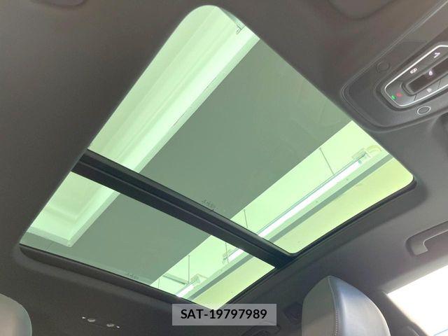 Audi Q8 2022-09 8625876-3