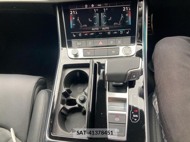 Audi Q8 2025-05 8795315-9
