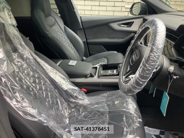 Audi Q8 2025-05 8795315-19