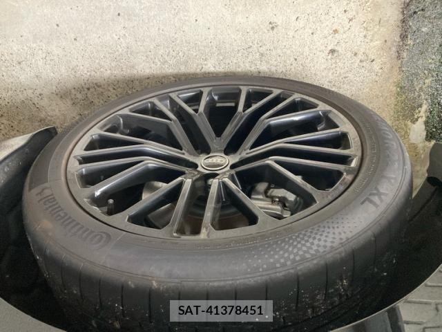 Audi Q8 2025-05 8795315-5