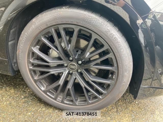 Audi Q8 2025-05 8795315-6
