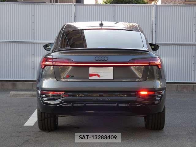 Audi E-TRON 2024-09 2006436-9