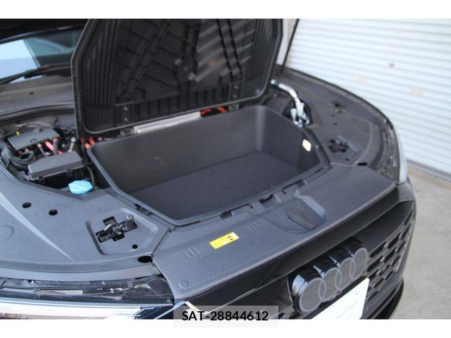 Audi E-TRON 2025-01 6902322-13
