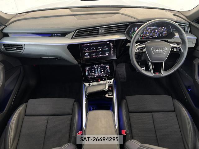 Audi E-TRON 2024-09 7875368-10
