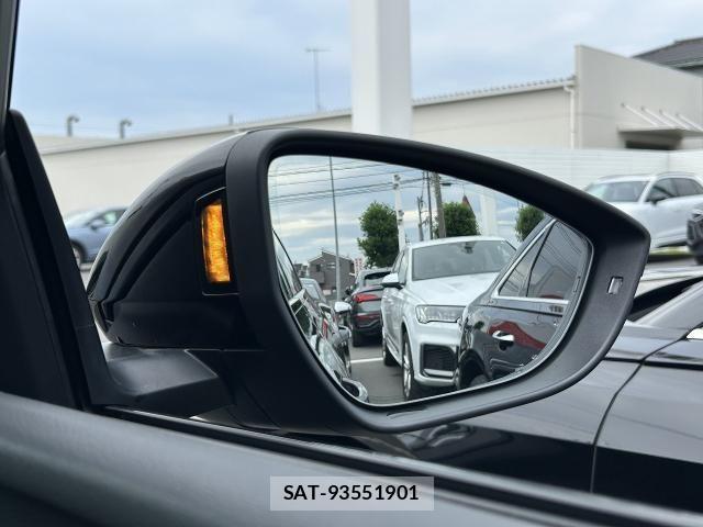 Audi E-TRON 2023-10 8129068-10