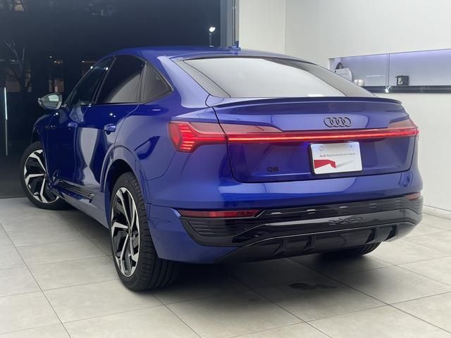 Audi E-TRON 2023-09 468400-5