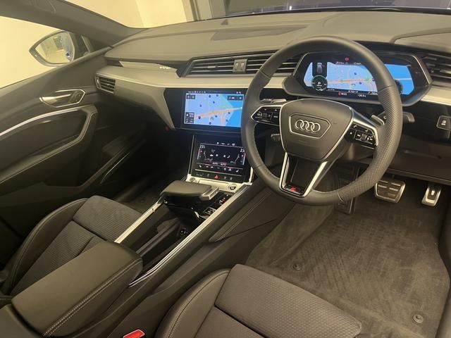 Audi E-TRON 2023-09 468400-7