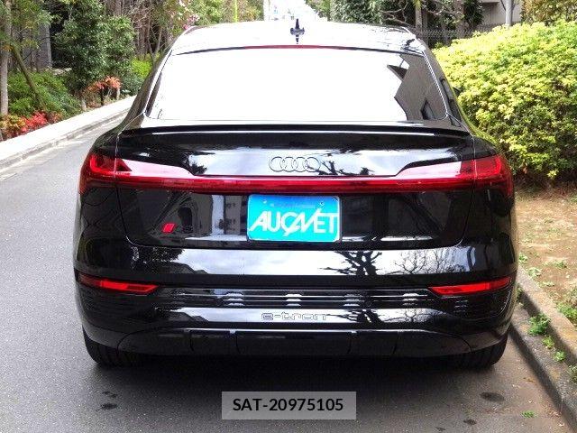 Audi E-TRON 2025-10 4930157-9