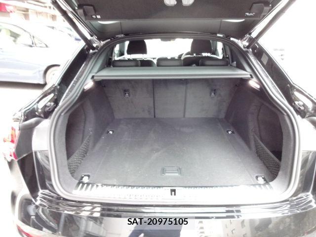 Audi E-TRON 2025-10 4930157-10