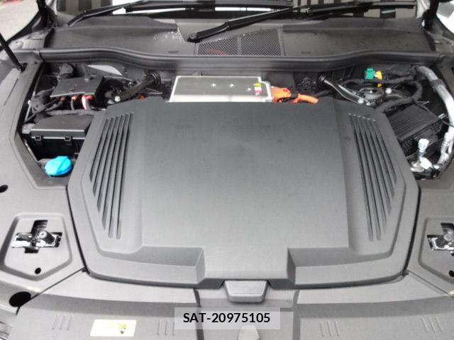 Audi E-TRON 2025-10 4930157-11
