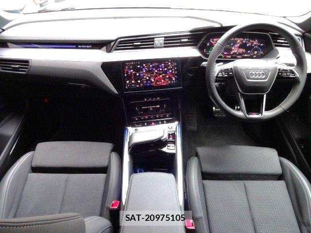Audi E-TRON 2025-10 4930157-19