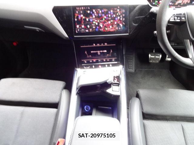 Audi E-TRON 2025-10 4930157-21