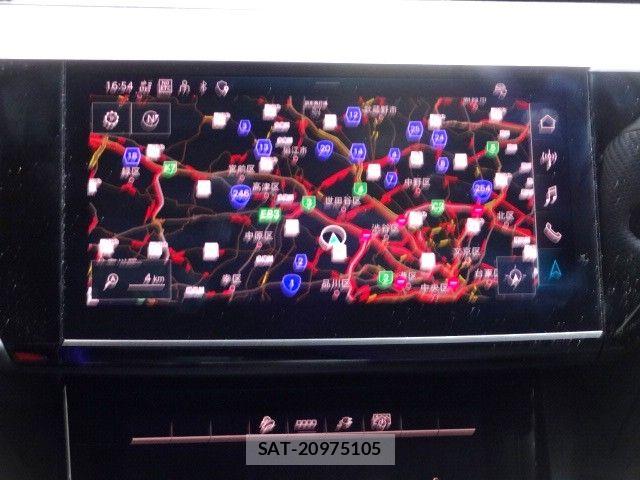 Audi E-TRON 2025-10 4930157-22