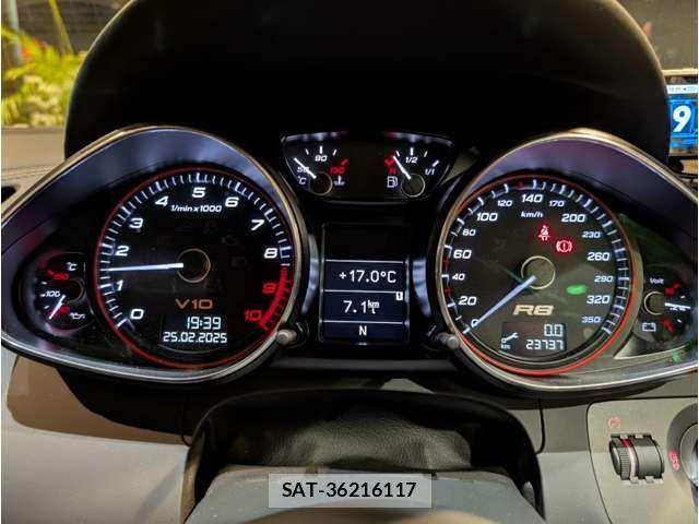 Audi R8 2012-02 801212-19