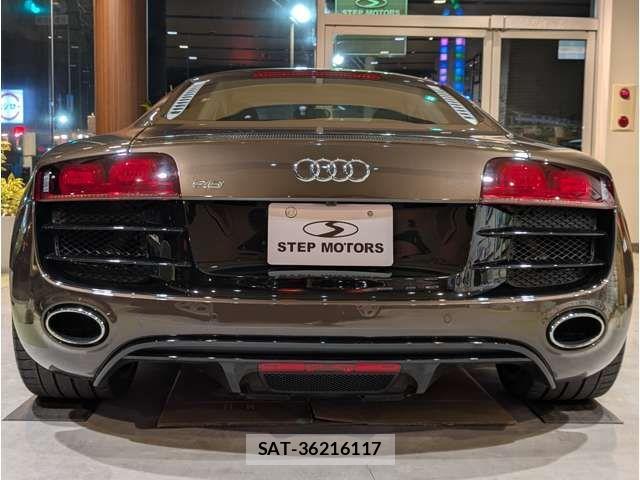 Audi R8 2012-02 801212-3