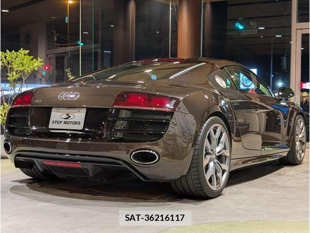 Audi R8 2012-02 801212-4