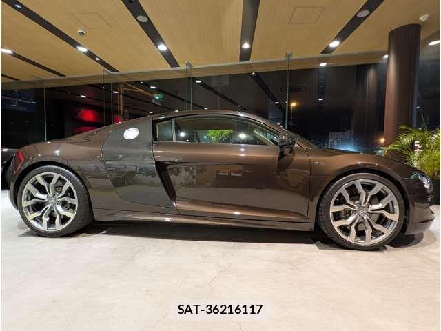 Audi R8 2012-02 801212-8