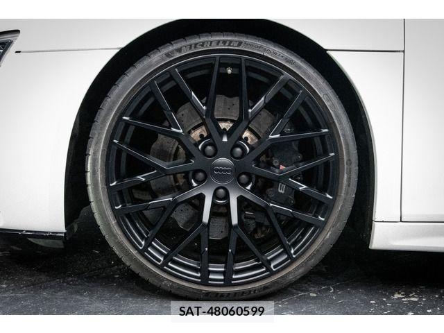 Audi R8 2017-10 6242252-13