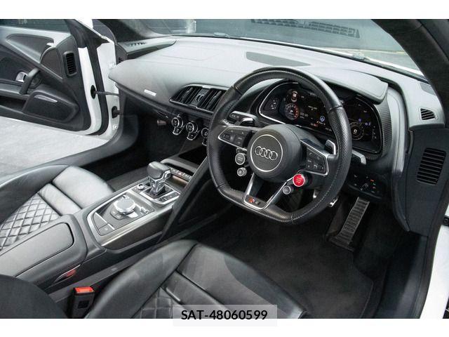 Audi R8 2017-10 6242252-1