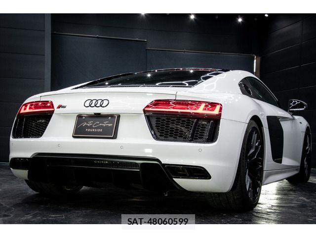 Audi R8 2017-10 6242252-2