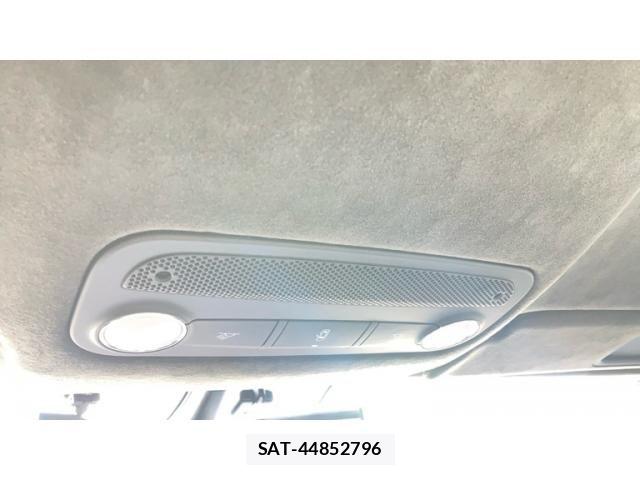 Audi R8 2009-02 7215052-27