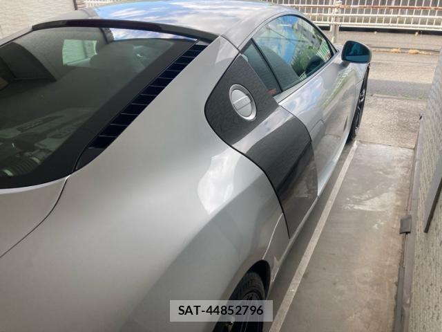 Audi R8 2009-02 7215052-6