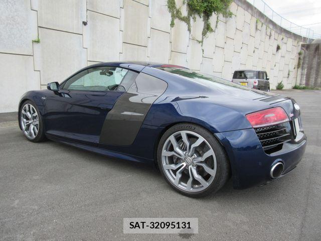 Audi R8 2013-04 8072924-17